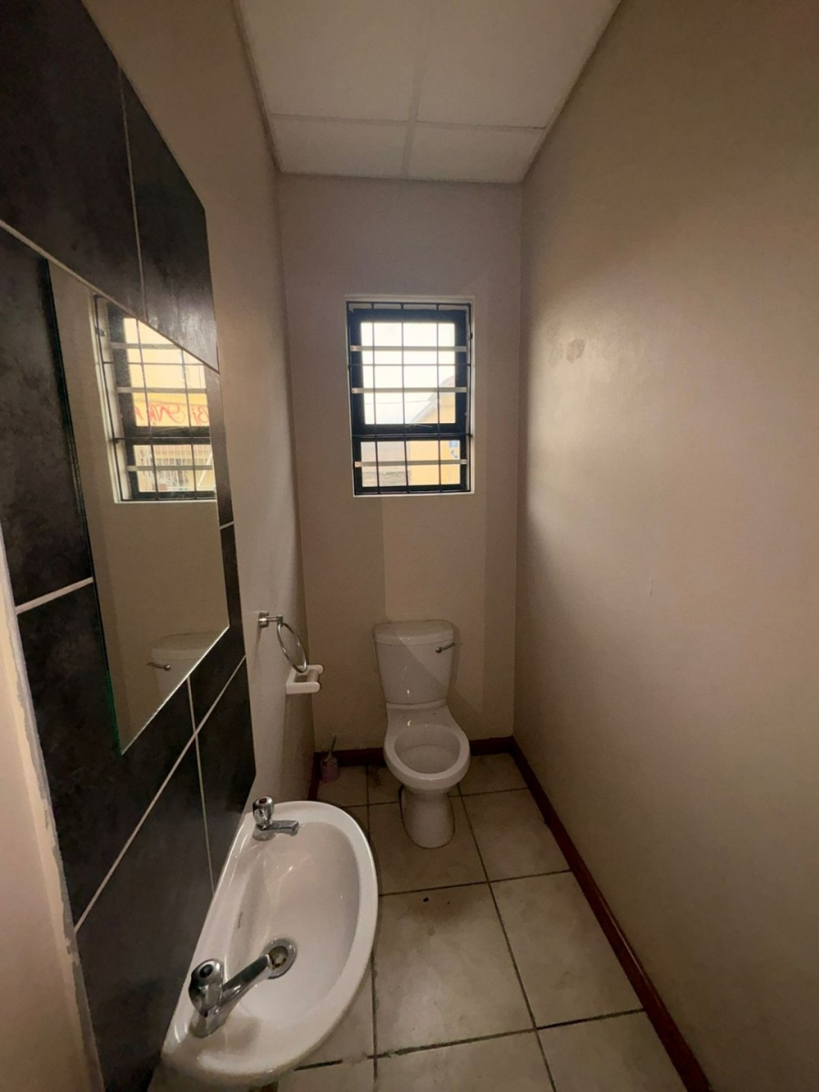 Commercial Property for Sale in Southernwood Eastern Cape